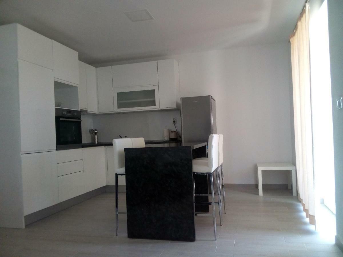 Apartmani Marija Jakir Brela Bagian luar foto