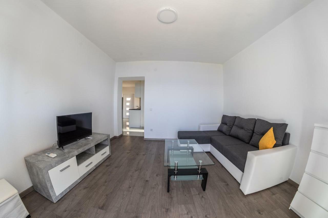 Apartmani Marija Jakir Brela Bagian luar foto